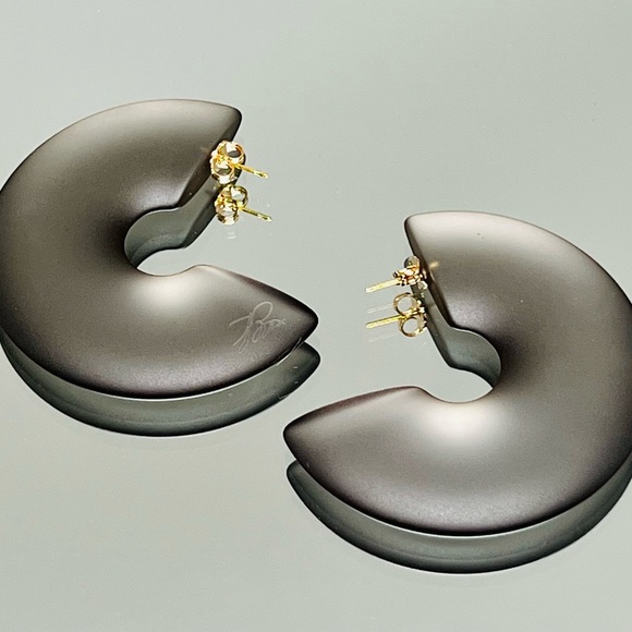 Diana Broussard Minimalist Hoop statement Earring - Picture 4 of 4